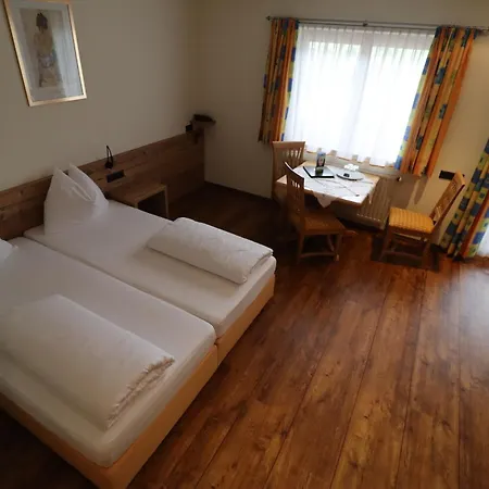 Fuchs Bed & Breakfast