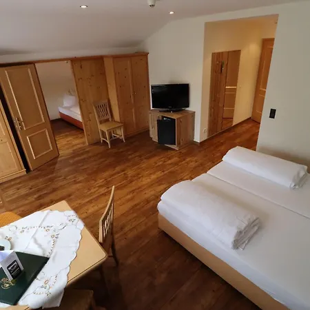 Nocleg ze śniadaniem Fuchs 4*