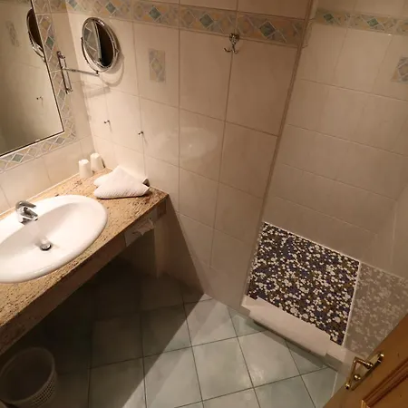 Bed & Breakfast Fuchs 4*