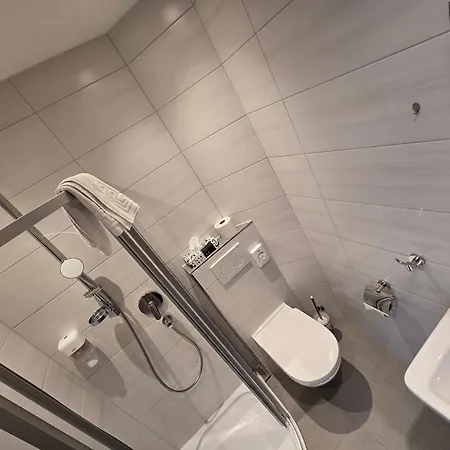Bed & Breakfast Fuchs 4*