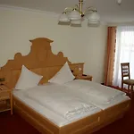 Fuchs 4*