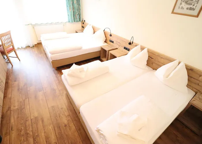 Fuchs Bed & Breakfast 4*